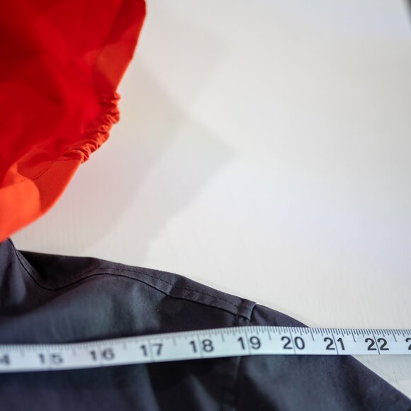 Taylor Stitch Navigator Jacket in Natural & Navy Colorblock Waxed Cotton - Picture 6 of 14